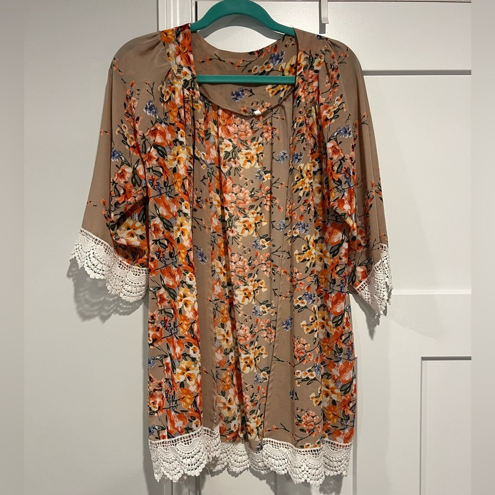 Colorful, floral Kimano/ Cardigan